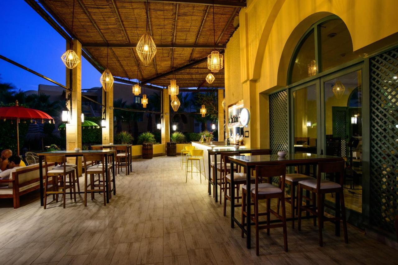 Suites Hotel Les Charmilles & Spa La Marsa Exterior foto