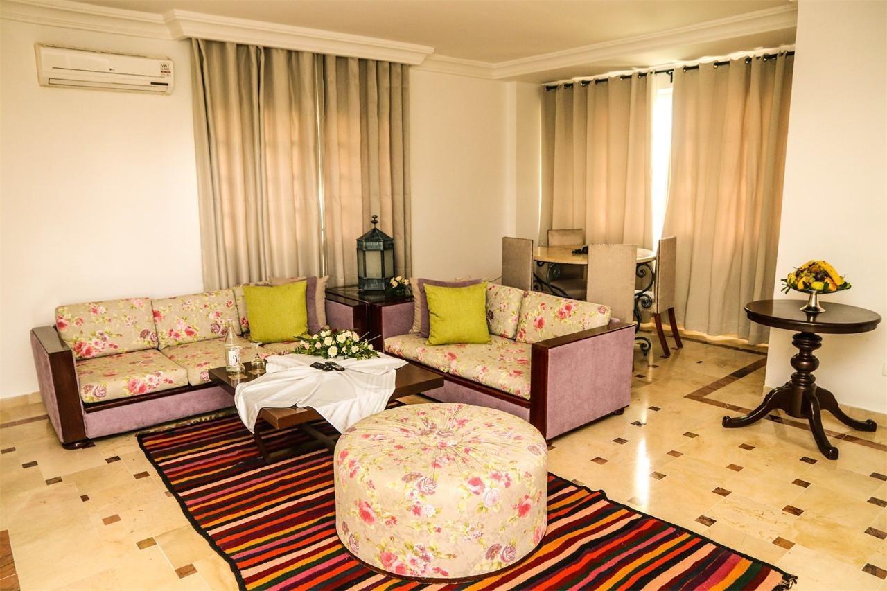 Suites Hotel Les Charmilles & Spa La Marsa Exterior foto